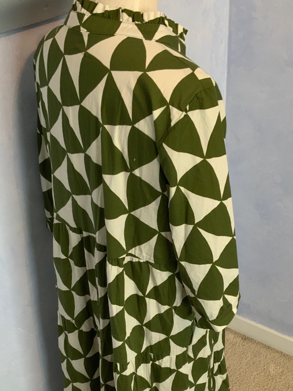 Olive Green Geometric Tiered Midi Dress - Picture 2 of 6